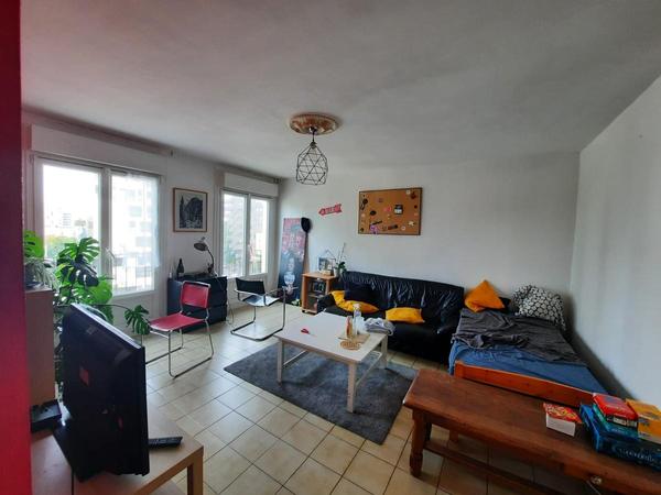 Flatsharing / 6-bedroom flat · 90 m², Nantes, Boulevard des Martyrs Nantais de la Résistance / Photo 2