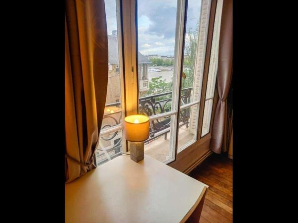 Sous-location / Appartement 2 pièces de 50 m², Paris, Quai Louis Blériot / Photo 2