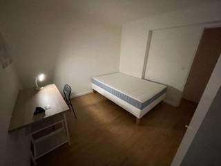 Colocation / Maison 1 pièce de 250 m², Vitry-sur-Seine, Rue Blaise Pascal