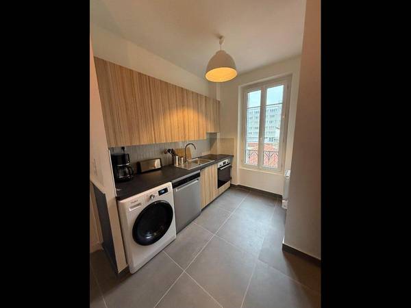 Colocation / Appartement 6 pièces de 86 m², Créteil, Rue Chéret / Photo 2