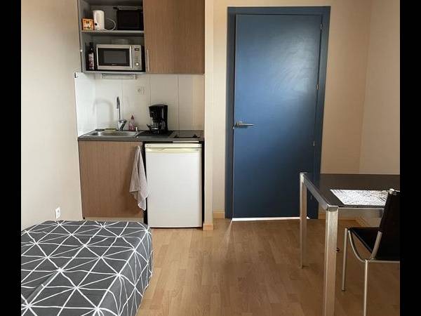 Location / Appartement 1 pièce, Tarbes / Photo 2
