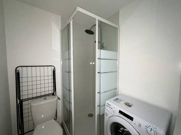 Location / Appartement 1 pièce de 19 m², Nantes, Rue des Martyrs / Photo 4