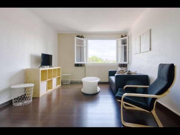 Colocation / Appartement 3 pièces de 55 m², Marseille, Rue Cavaignac / Photo 2