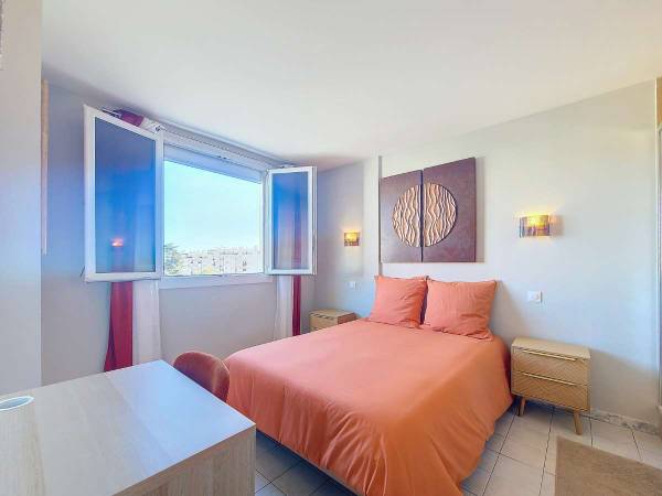 Colocation / Appartement 5 pièces de 90 m², Nice, Avenue Henri Matisse / Photo 2