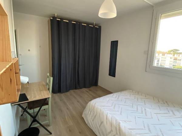 Colocation / Appartement 5 pièces de 90 m², Mérignac, Avenue du Président René Coty / Photo 2
