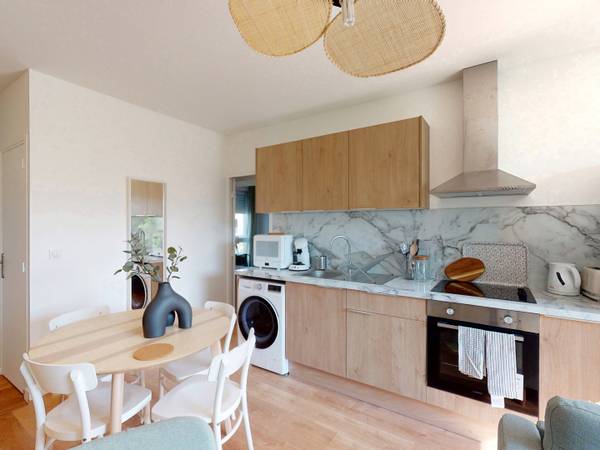 Colocation / Appartement 5 pièces de 74 m², Rouen, Rue Charles Baudelaire / Photo 2