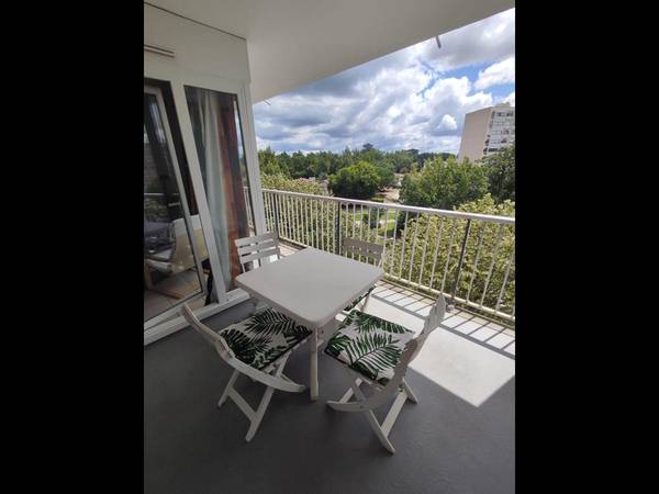 Colocation / Appartement 4 pièces de 76 m², Talence, Place Charles de Gaulle / Photo 2