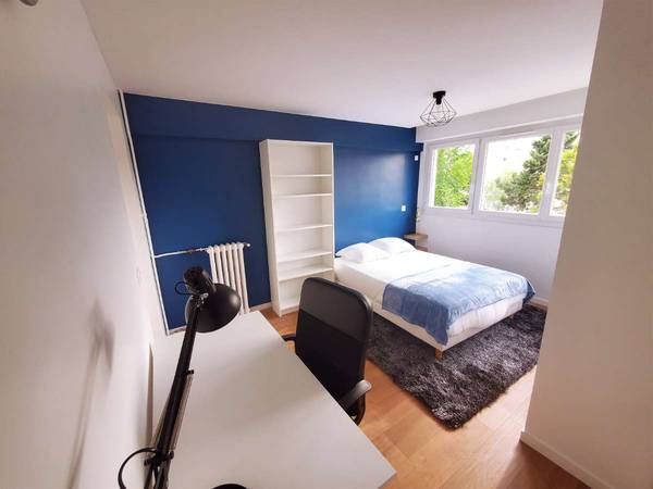 Colocation / Appartement 6 pièces de 100 m², Romainville, Route de Montreuil / Photo 7