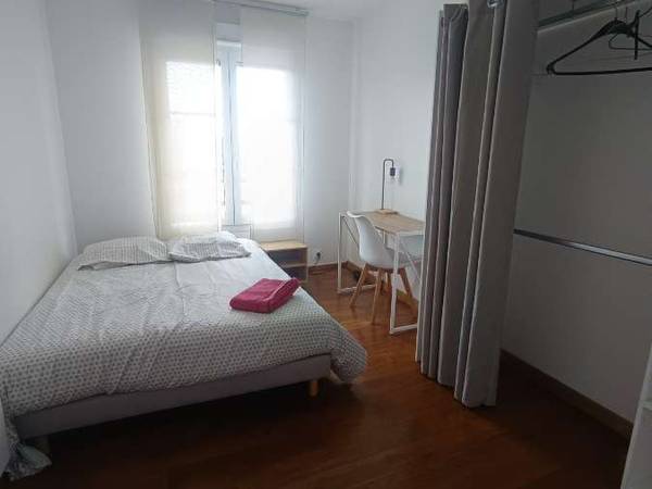 Colocation / Appartement 5 pièces de 90 m², Évry-Courcouronnes, Rue Honoré d'Estienne d'Orves / Photo 2