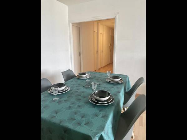 Colocation / Appartement 5 pièces de 74 m², La Roche-sur-Yon / Photo 2