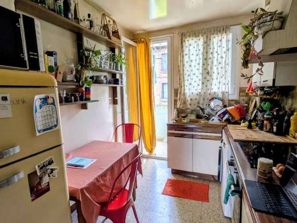 Colocation / Appartement 3 pièces de 60 m², Saint-Étienne, Rue de la Colline / Photo 2