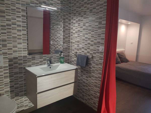 Colocation / Résidence 1 pièce de 18 m², Orléans, Rue des Grands Champs / Photo 2