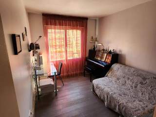 Homestay / 7-bedroom flat · 83 m², Issy-les-Moulineaux, Boulevard Garibaldi