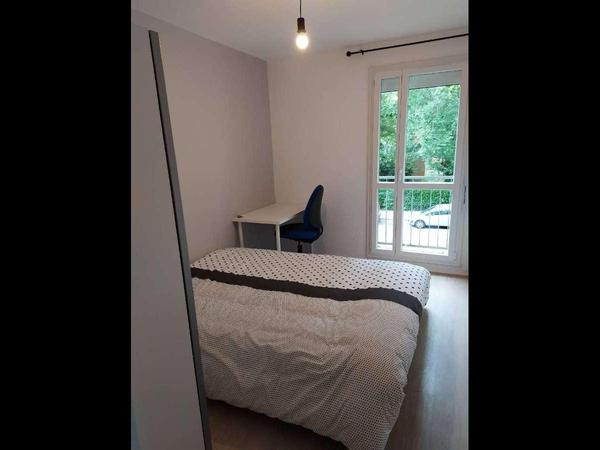 Colocation / Appartement 4 pièces de 75 m², Rennes, Villa de Moravie / Photo 2