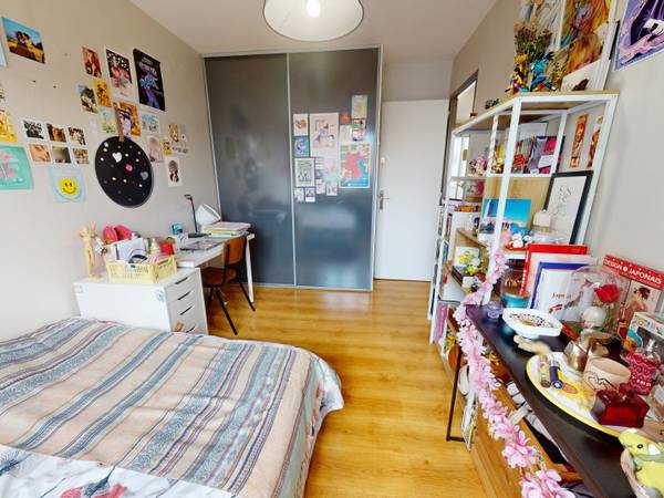 Colocation / Appartement 4 pièces de 73 m², Vénissieux, Avenue Viviani / Photo 2