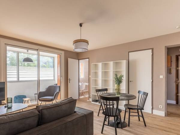 Colocation / Appartement 4 pièces de 73 m², Vénissieux, Avenue Viviani / Photo 2