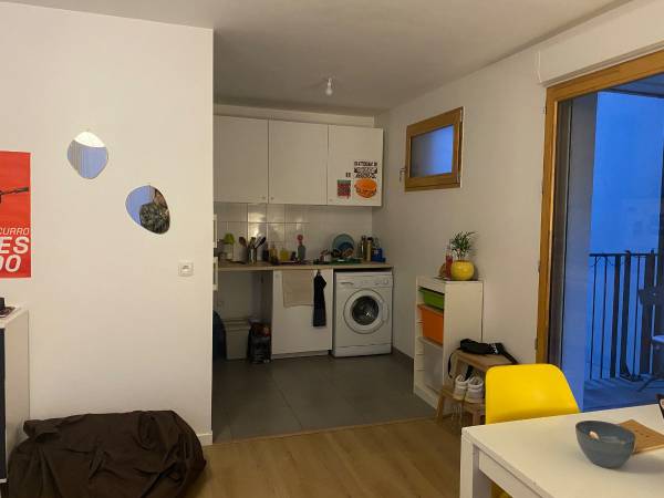 Sous-location / Immeuble 2 pièces de 69 m², Aubervilliers, Rue des Cités / Photo 2