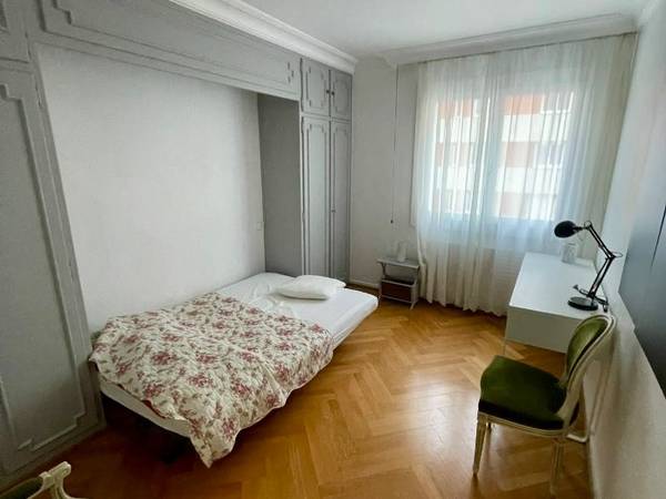 Colocation / Appartement 4 pièces de 100 m², Saint-Étienne, Rue Jules Romains / Photo 3
