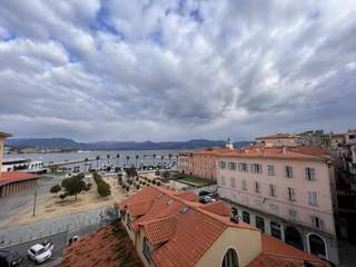 Location / Appartement 2 pièces de 44 m², Ajaccio, 16 Rue Fesch