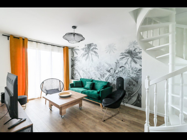 Flatsharing / 8-bedroom duplex · 120 m², Saint-Denis, Domaine Montjoie / Photo 2