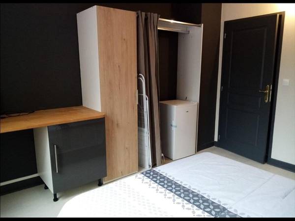 Colocation / Appartement 9 pièces de 100 m², Pantin, Avenue du Colonel Fabien / Photo 7