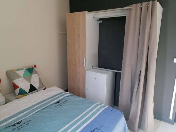 Colocation / Appartement 9 pièces de 100 m², Pantin, Avenue du Colonel Fabien / Photo 2