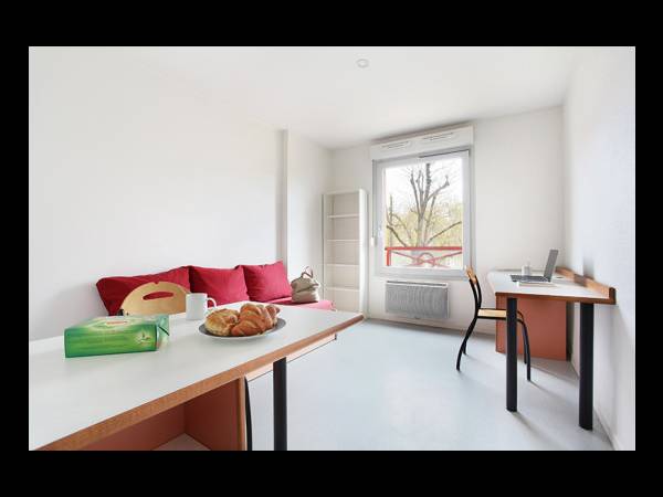 Location / Résidence 1 pièce de 18 m², Dijon, 4 Rue Jean Batiste Morlot / Photo 2