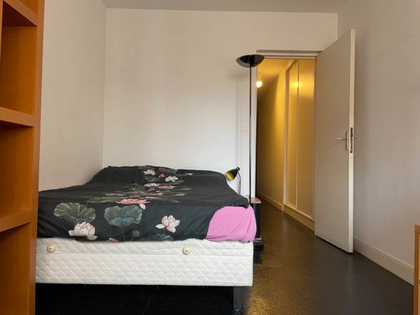 Colocation / Appartement 3 pièces de 90 m², Paris, Rue Pelée / Photo 12