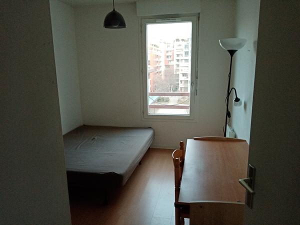 Colocation / Appartement 3 pièces de 61 m², Lyon, Cours Gambetta / Photo 2