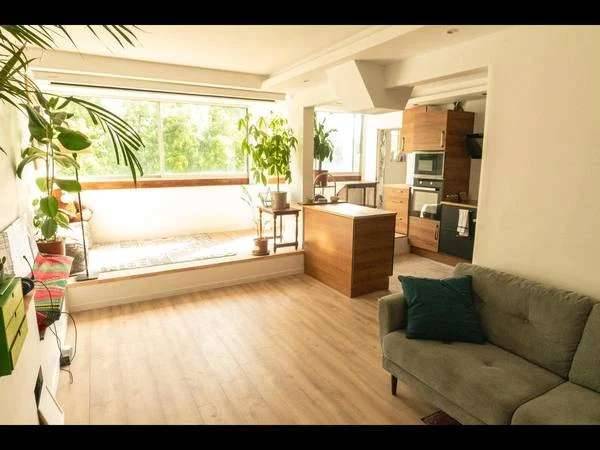 Colocation / Appartement 4 pièces de 88 m², Caluire-et-Cuire, Rue de Margnolles / Photo 2