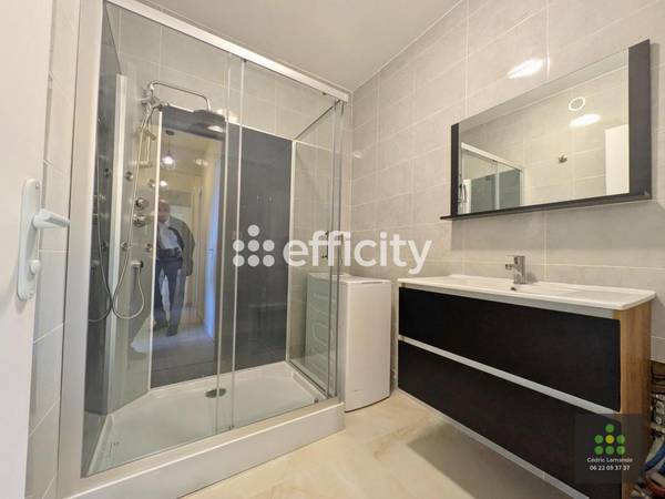 Location / Appartement 3 pièces de 53 m², Limoges, Allée Van Dyck / Photo 7