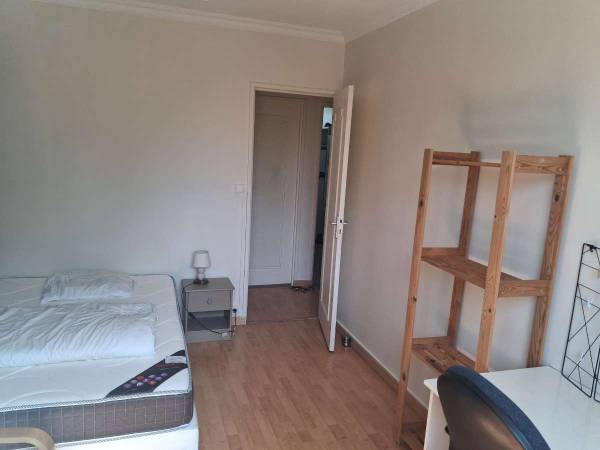 Colocation / Appartement 4 pièces de 75 m², Rennes, Rue de Bourgogne / Photo 2