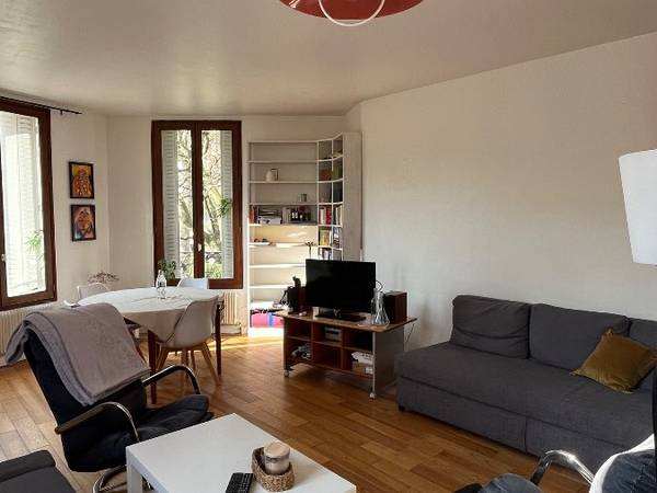 Sous-location / Appartement 3 pièces de 75 m², Arcueil, Rue du 19 Mars 1962 / Photo 2