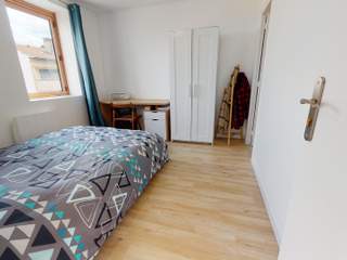 Colocation / Appartement 5 pièces de 85 m², Talence, Cours du Marechal Gallieni