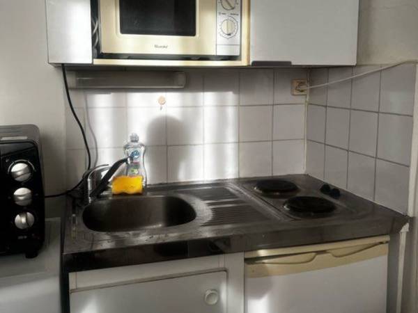 Location / Studio de 14 m², Lyon, Rue Louis Thévenet / Photo 2