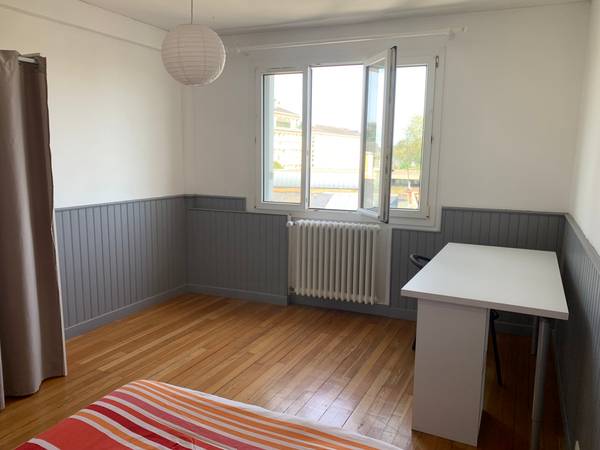 Colocation / Appartement 3 pièces de 73 m², Angers, Rue du Chèvrefeuille / Photo 2