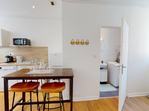 Location / Appartement 2 pièces de 34 m², Saint-Étienne, Rue Étienne Boisson / Photo 2
