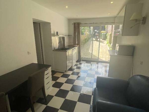 Chambre pour étudiant / Maison 3 pièces de 15 m², Châtillon, Boulevard de la Liberté / Photo 2