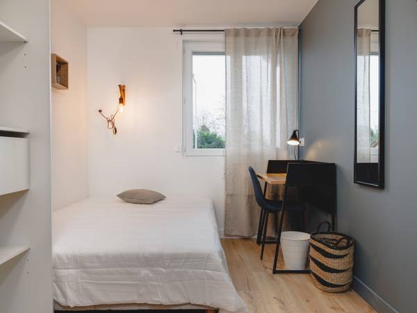 Colocation / Appartement 5 pièces de 73 m², Pessac, Avenue du Docteur Nancel Pénard, Résidence le Pin Vert / Photo 9