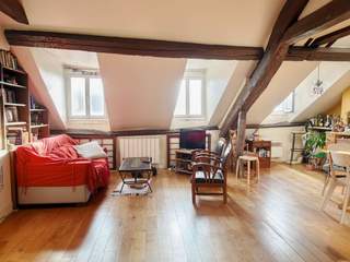 Flatsharing / 3-bedroom apartment building · 80 m², Paris, Rue des Rosiers