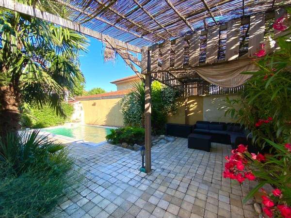 Colocation / Maison 10 pièces de 230 m², Villeurbanne, Rue Léon Piat / Photo 2