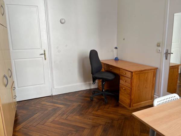 Colocation / Studio de 18 m², Tours, Rue George Sand / Photo 2