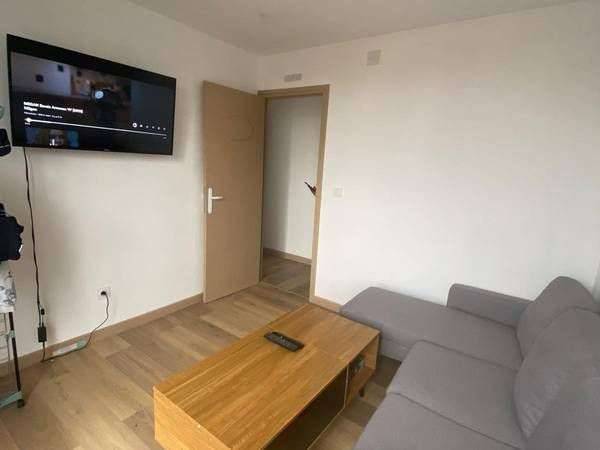 Colocation / Appartement 5 pièces de 80 m², Toulouse, Rue du Faubourg Bonnefoy / Photo 2