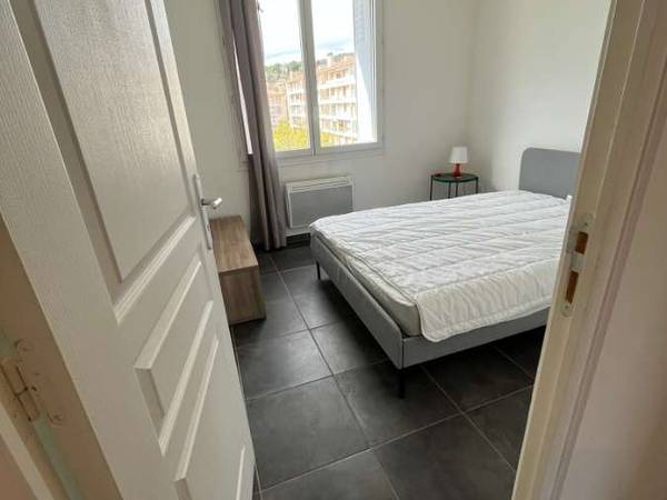 Colocation / Appartement 3 pièces de 55 m², Manosque, Avenue d'Arsonval / Photo 2