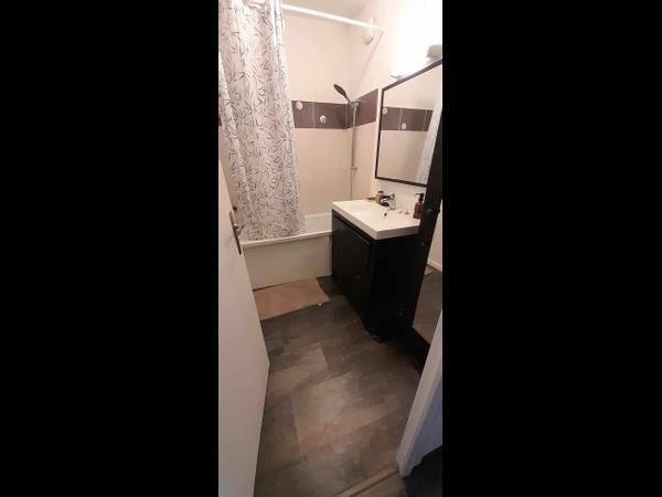 Colocation / Appartement 4 pièces de 80 m², Reims, rue de Sébastopol / Photo 4