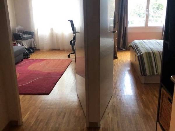 Colocation / Appartement 4 pièces de 80 m², Nyon, Chemin du Canal / Photo 2