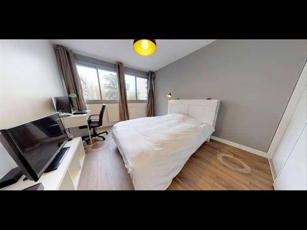 Colocation / Appartement 6 pièces de 90 m², Villeurbanne, Rue du Boulevard / Photo 2