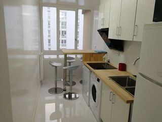 Colocation / Appartement 5 pièces de 75 m², Aubervilliers, Rue des Cités