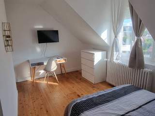Room in a live-in landlord's home / 1 room house, Saint-Quentin