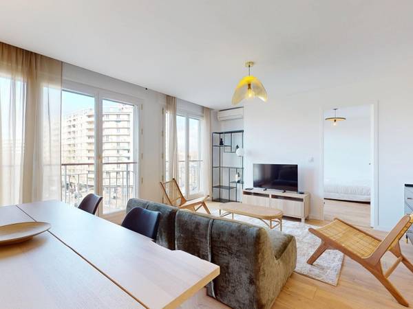 Colocation / Appartement 5 pièces de 81 m², Marseille, Boulevard Sakakini / Photo 2